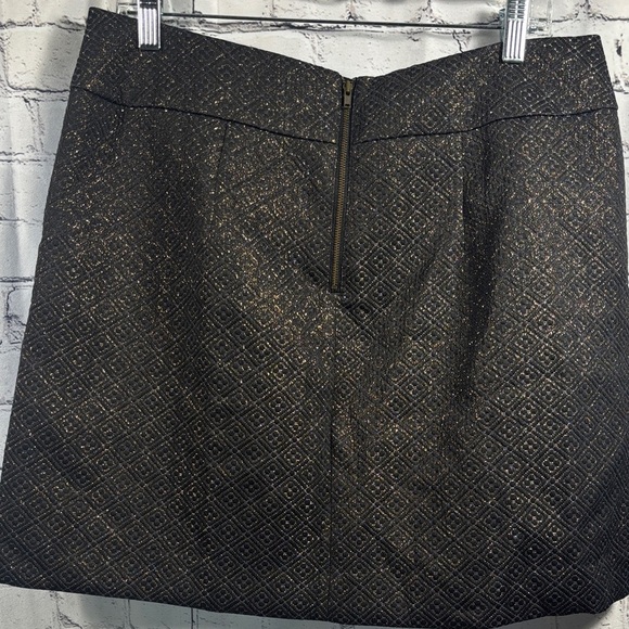 LOFT Elegant Black and Gold Patterned Mini Skirt - Picture 3 of 10